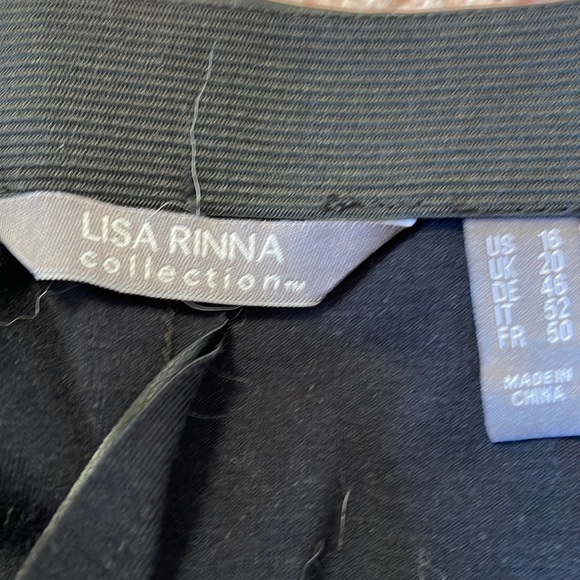 NEW Lisa Rinna Collection faux leather pants - Picture 2 of 2